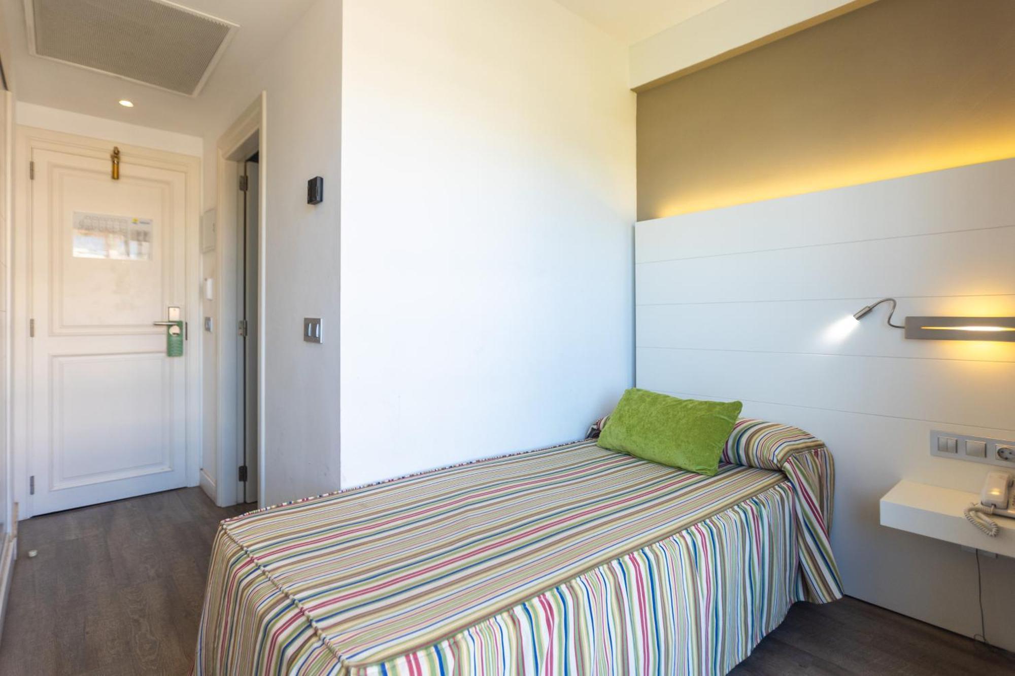 Hotel Mariant S'Illot  Ngoại thất bức ảnh